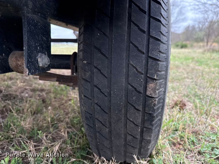 image for item NK9127 2012 Sun Tracker Fishin' Barge 20 boat