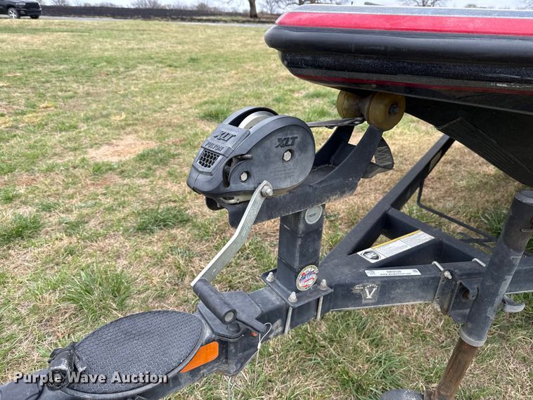 image for item NK9128 2019 White River Nitro Z19 boat