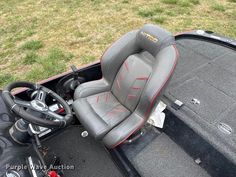 image for item NK9128 2019 White River Nitro Z19 boat