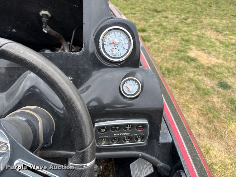 image for item NK9128 2019 White River Nitro Z19 boat