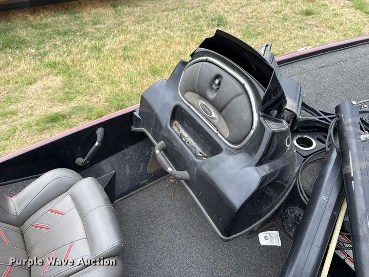 image for item NK9128 2019 White River Nitro Z19 boat