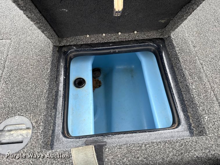 image for item NK9128 2019 White River Nitro Z19 boat