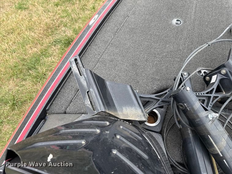 image for item NK9128 2019 White River Nitro Z19 boat