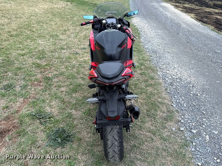 image for item NK9131 2025 Kawasaki Ninja 500 motorcycle