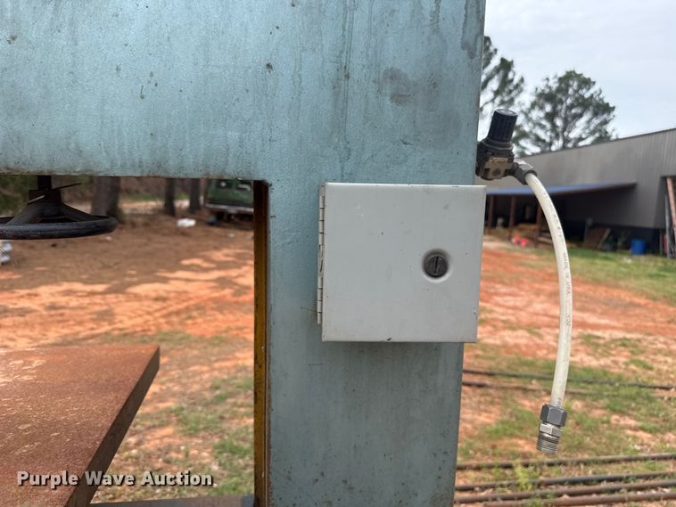 image for item NK9139 Journeyman  band saw