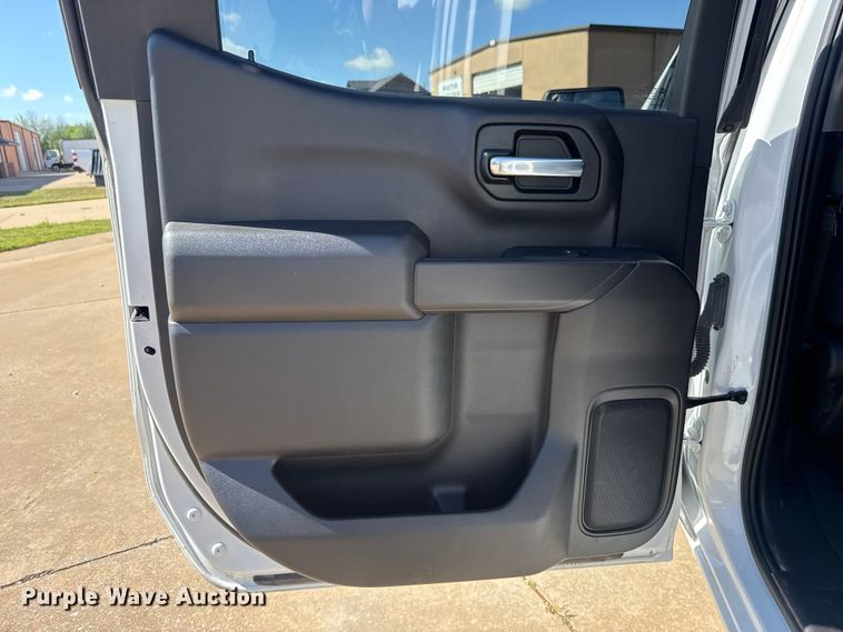 image for item NK9149 2021 Chevrolet Silverado 1500 Crew Cab pickup truck