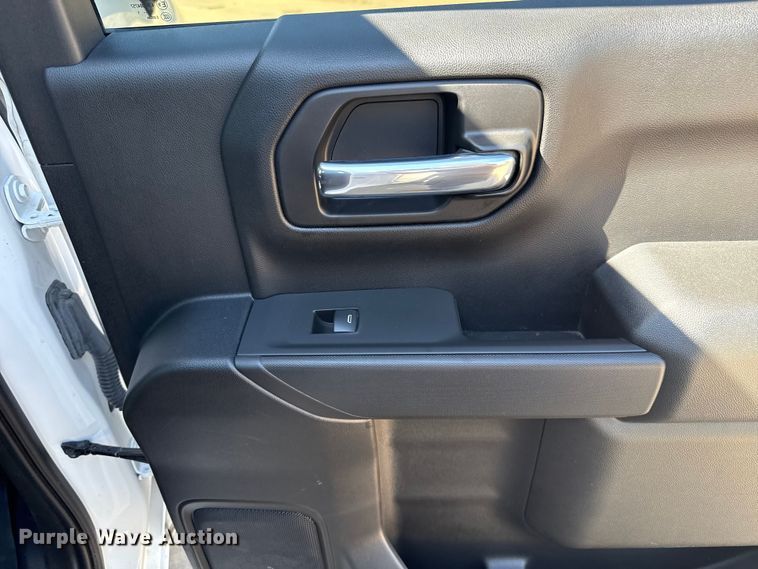 image for item NK9149 2021 Chevrolet Silverado 1500 Crew Cab pickup truck