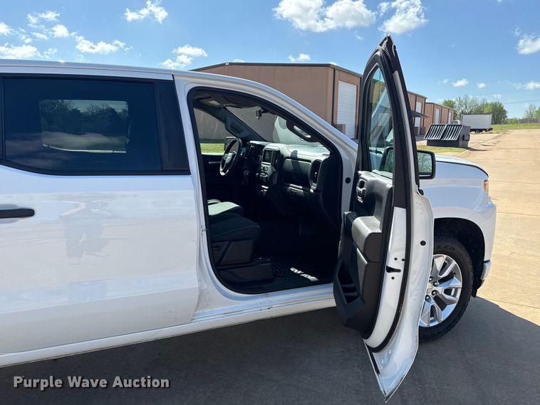 image for item NK9149 2021 Chevrolet Silverado 1500 Crew Cab pickup truck