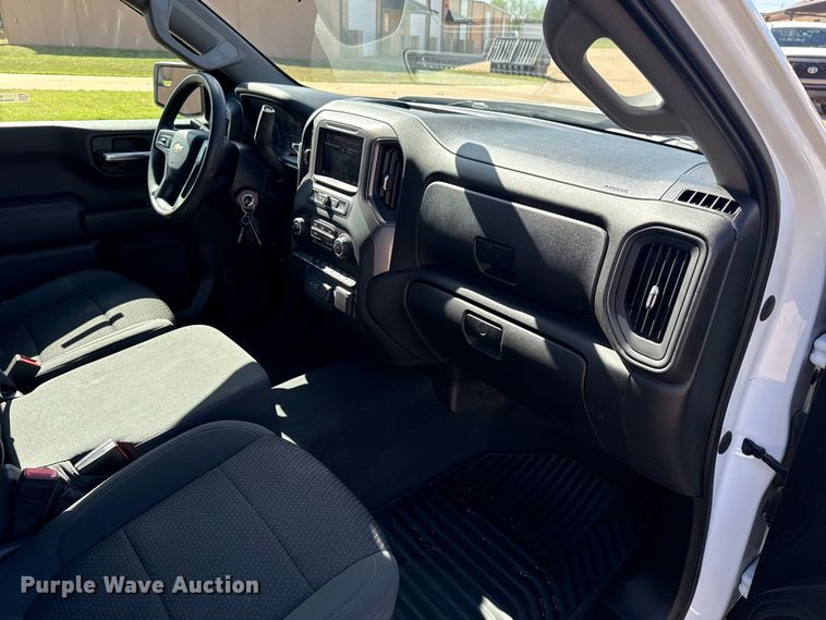 image for item NK9149 2021 Chevrolet Silverado 1500 Crew Cab pickup truck