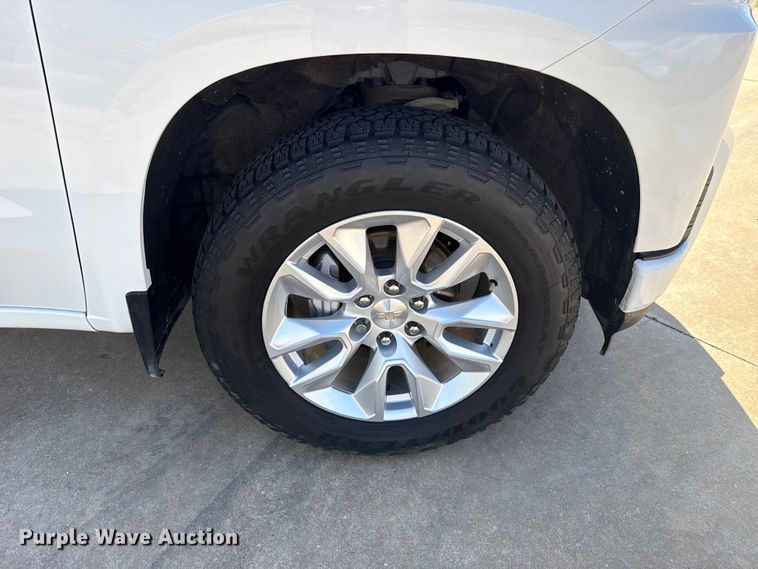 image for item NK9149 2021 Chevrolet Silverado 1500 Crew Cab pickup truck