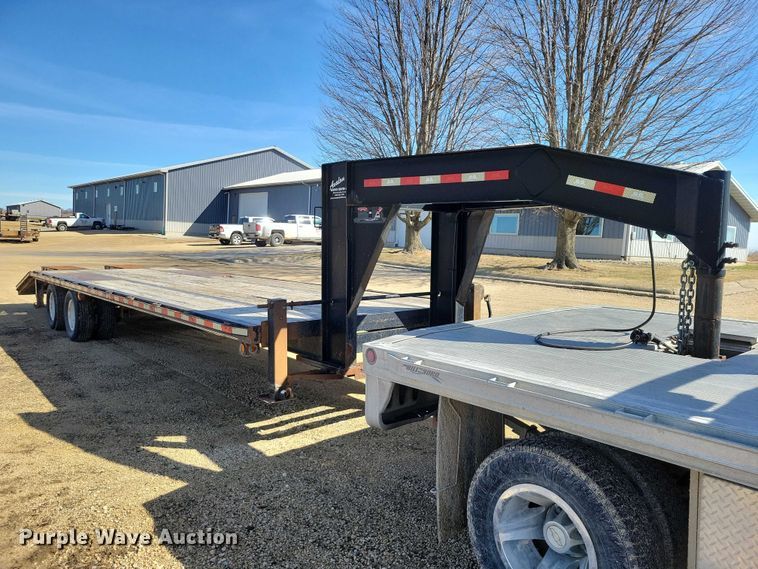 image for item NK9915 2013 Behnke equipment trailer