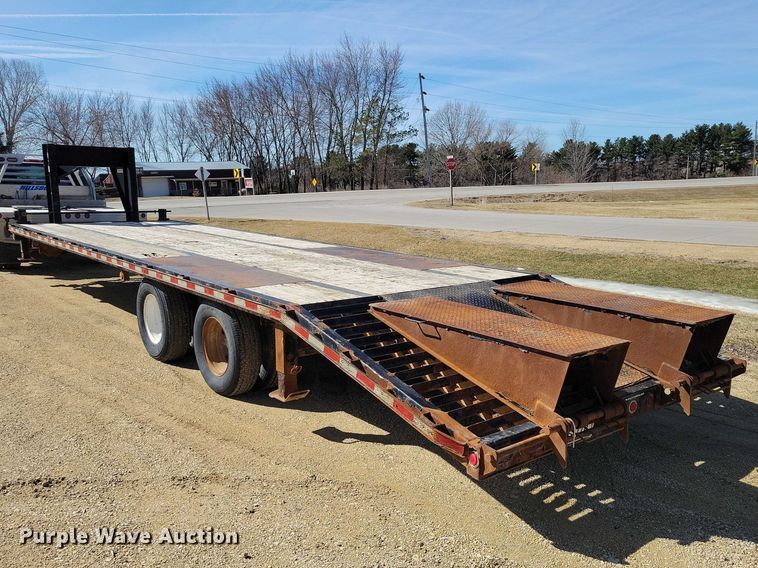 image for item NK9915 2013 Behnke equipment trailer