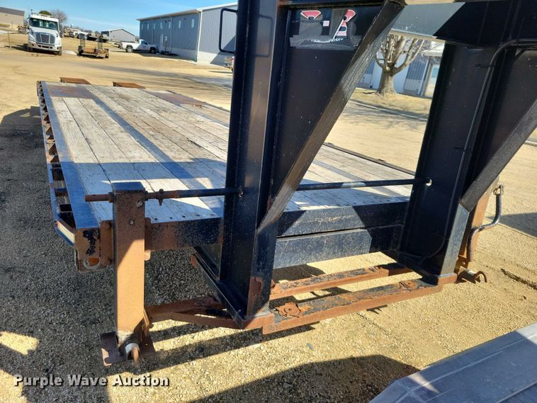 image for item NK9915 2013 Behnke equipment trailer