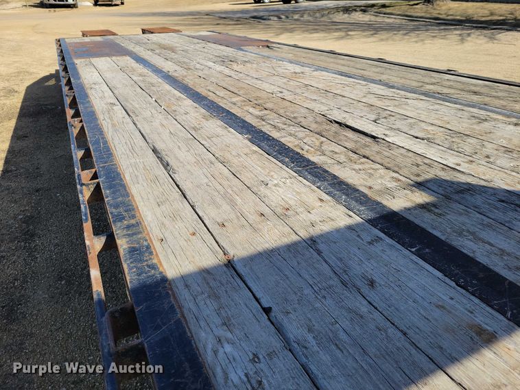 image for item NK9915 2013 Behnke equipment trailer