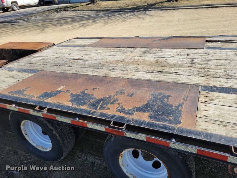 image for item NK9915 2013 Behnke equipment trailer