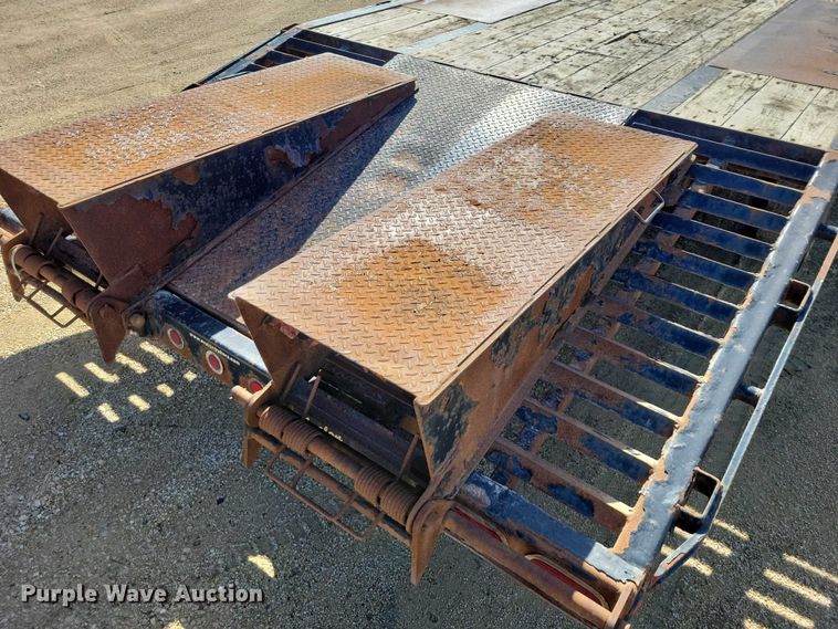 image for item NK9915 2013 Behnke equipment trailer