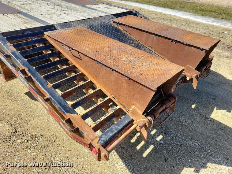 image for item NK9915 2013 Behnke equipment trailer