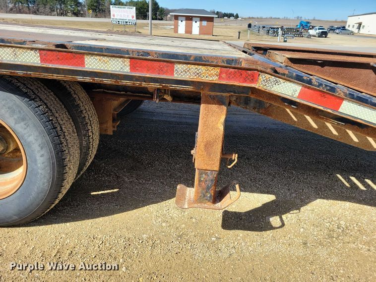 image for item NK9915 2013 Behnke equipment trailer