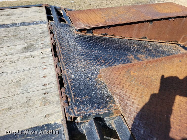 image for item NK9915 2013 Behnke equipment trailer