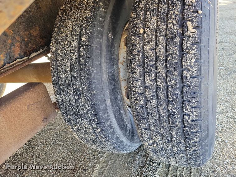 image for item NK9915 2013 Behnke equipment trailer