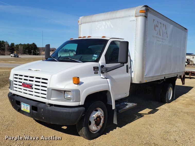 image for item NK9916 2004 GMC C5500 box truck