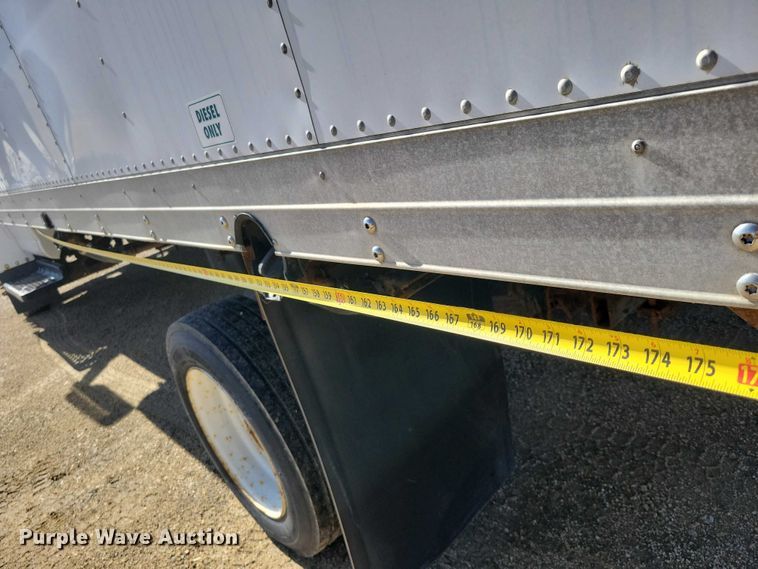 image for item NK9916 2004 GMC C5500 box truck