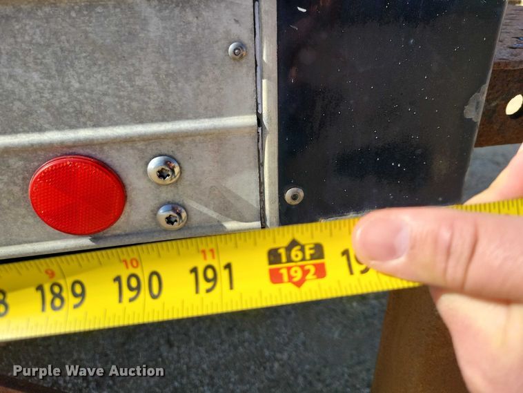 image for item NK9916 2004 GMC C5500 box truck