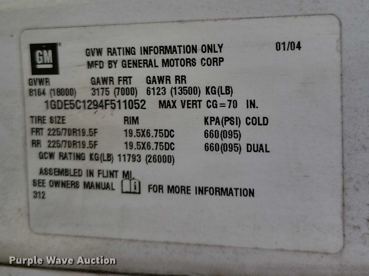 image for item NK9916 2004 GMC C5500 box truck