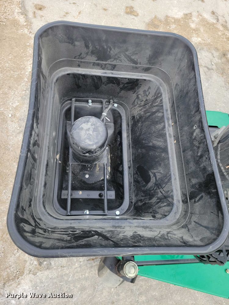 image for item NK9933 2016 Ryan Lawnaire  ZTS aerator