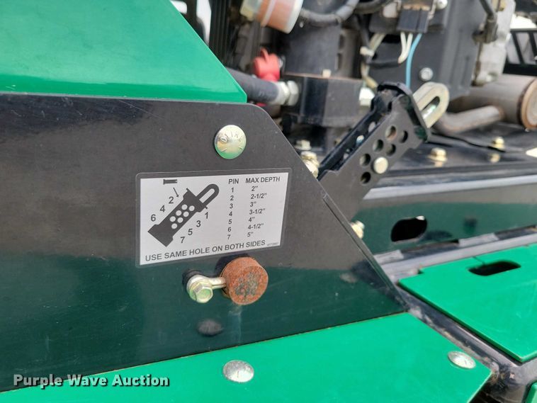 image for item NK9933 2016 Ryan Lawnaire  ZTS aerator