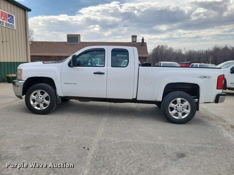 image for item NK9934 2012 Chevrolet  Silverado 2500HD  Ext. Cab pickup truck