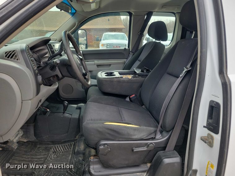 image for item NK9934 2012 Chevrolet  Silverado 2500HD  Ext. Cab pickup truck