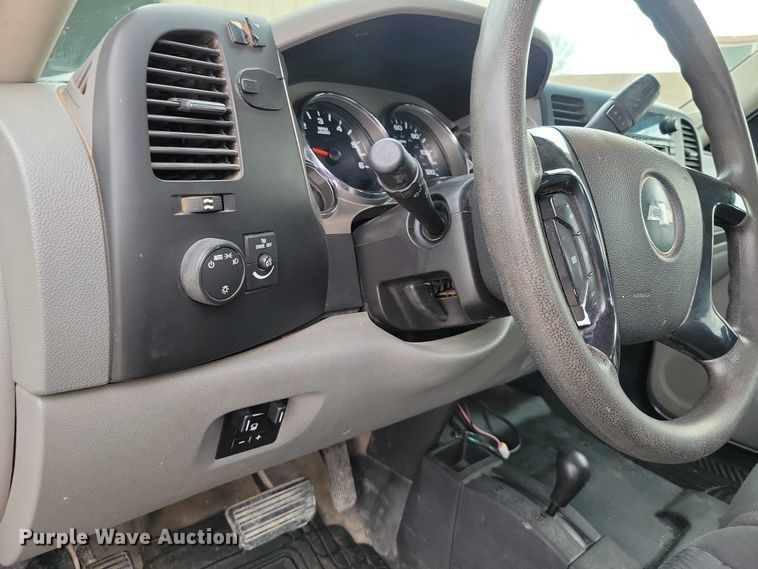 image for item NK9934 2012 Chevrolet  Silverado 2500HD  Ext. Cab pickup truck