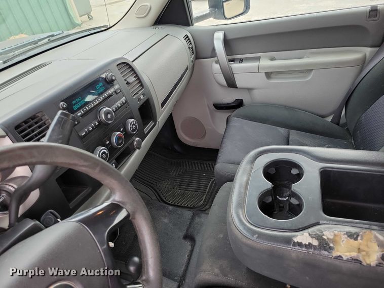 image for item NK9934 2012 Chevrolet  Silverado 2500HD  Ext. Cab pickup truck