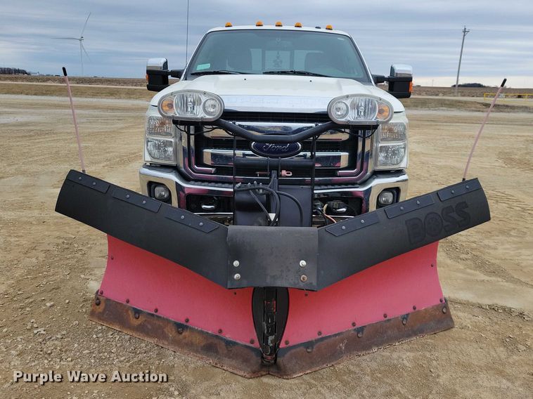 image for item NK9939 2014 Ford F350 Super Duty Crew Cab pickup truck