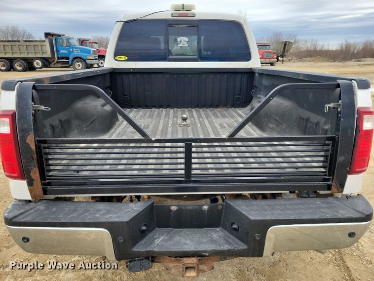 image for item NK9939 2014 Ford F350 Super Duty Crew Cab pickup truck