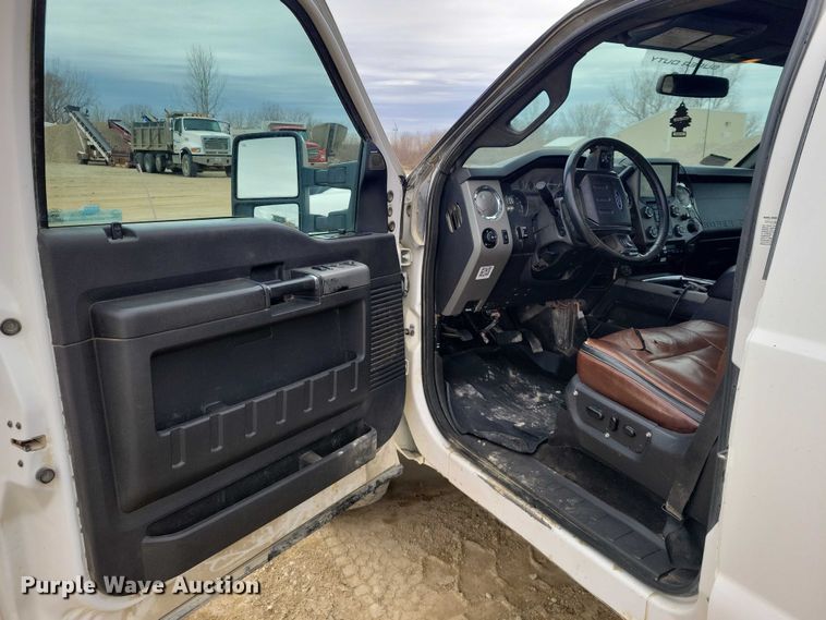 image for item NK9939 2014 Ford F350 Super Duty Crew Cab pickup truck