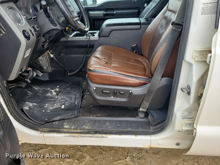 image for item NK9939 2014 Ford F350 Super Duty Crew Cab pickup truck