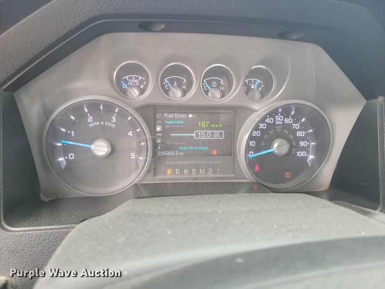 image for item NK9939 2014 Ford F350 Super Duty Crew Cab pickup truck