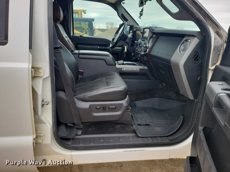 image for item NK9939 2014 Ford F350 Super Duty Crew Cab pickup truck