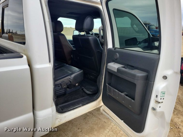 image for item NK9939 2014 Ford F350 Super Duty Crew Cab pickup truck