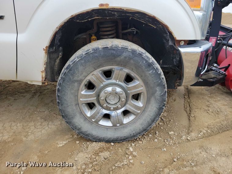 image for item NK9939 2014 Ford F350 Super Duty Crew Cab pickup truck