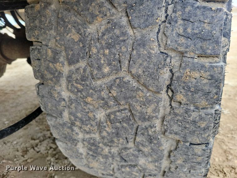 image for item NK9939 2014 Ford F350 Super Duty Crew Cab pickup truck