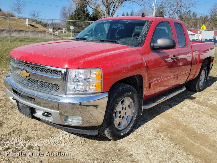 image for item NK9952 2013 Chevrolet  Silverado 1500 Ext. Cab pickup truck