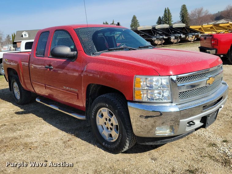 image for item NK9952 2013 Chevrolet  Silverado 1500 Ext. Cab pickup truck