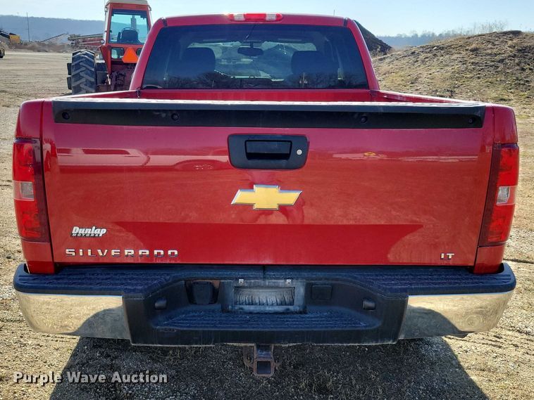 image for item NK9952 2013 Chevrolet  Silverado 1500 Ext. Cab pickup truck