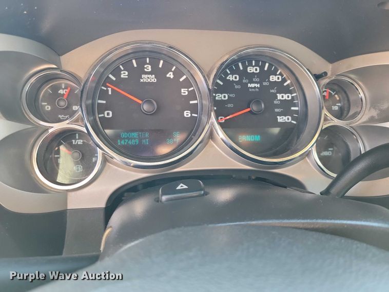 image for item NK9952 2013 Chevrolet  Silverado 1500 Ext. Cab pickup truck