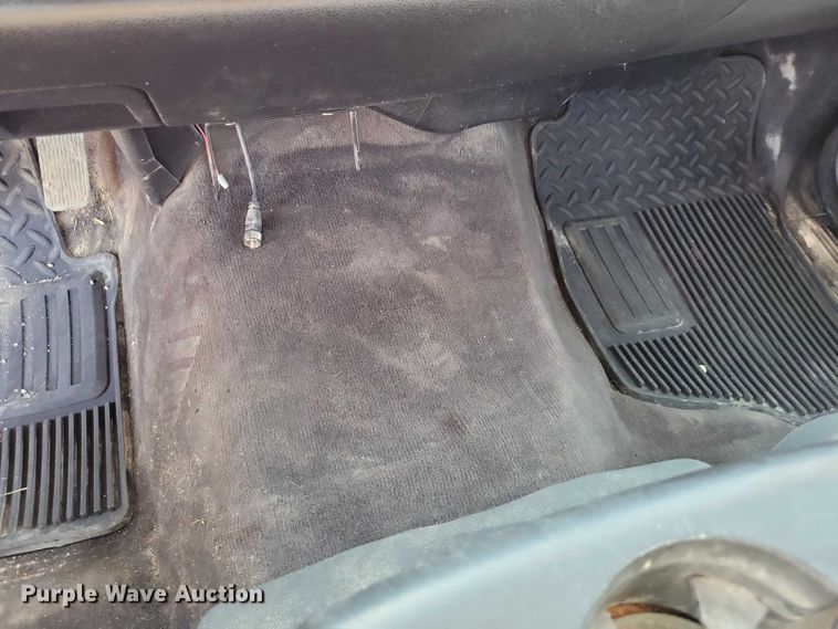 image for item NK9952 2013 Chevrolet  Silverado 1500 Ext. Cab pickup truck