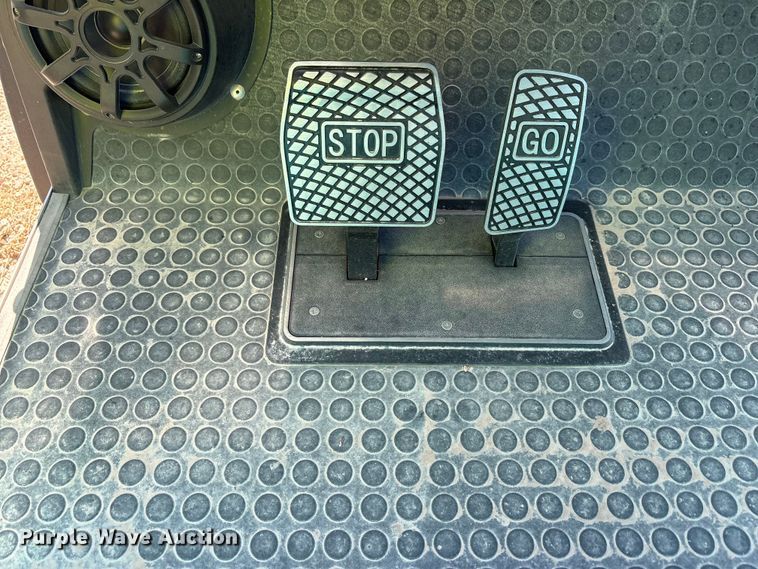 image for item YA1554 2023 Evolution Lithium LifePO4 golf cart