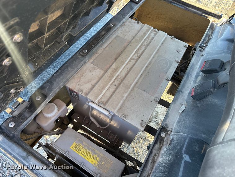 image for item YA1598 2023 HDK Evolution golf cart